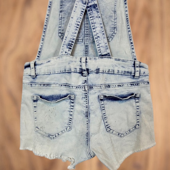 Women’s Small Distressed Cut Off Jeans Shorts Overalls - Picture 5 of 9